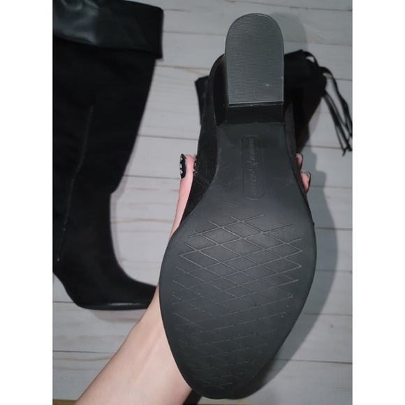 Andrew Geller Women's Suede "Guava" Boots, Tall Over The Knee,  Black, Size 7 - Picture 4 of 11